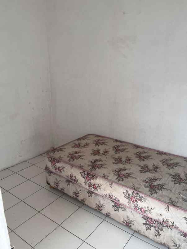 dijual rumah cluster amerika perum kota