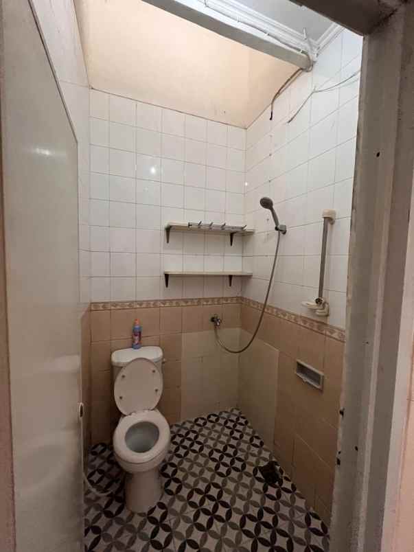 dijual rumah cluster amerika perum kota