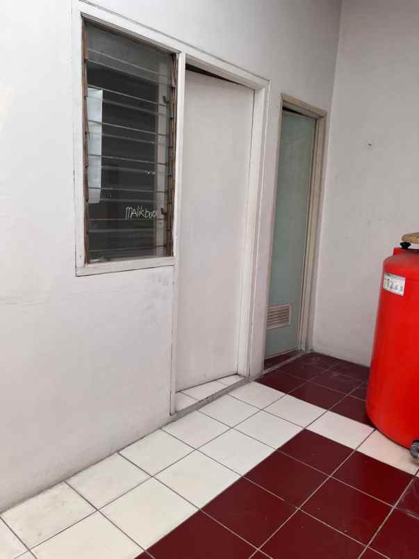 dijual rumah cluster amerika perum kota