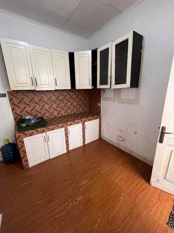 dijual rumah cluster amerika perum kota