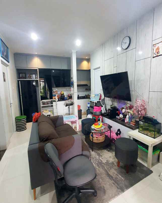 dijual rumah cluster atlanta village