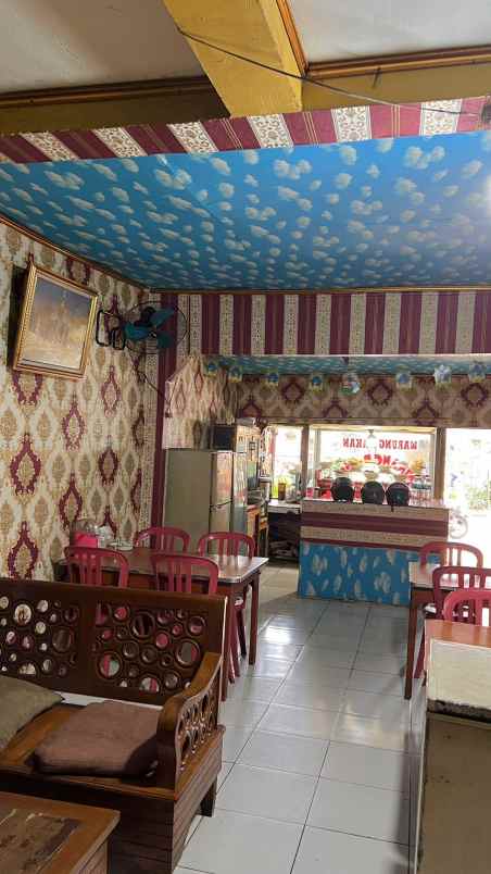 dijual rumah dan resto strategis di jakarta timur