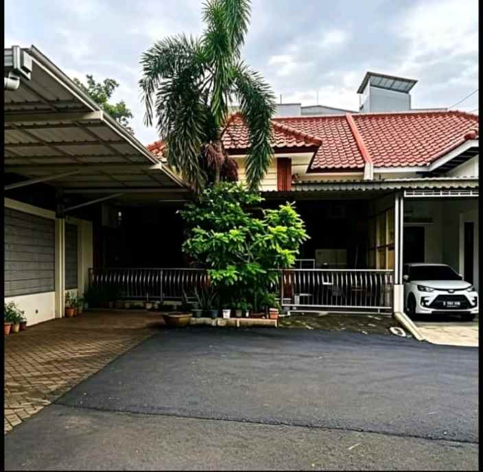 dijual rumah di alamanda residence tembalang semarang