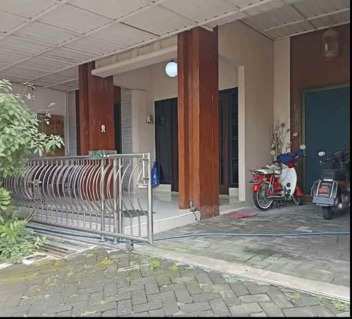 dijual rumah di alamanda residence tembalang semarang