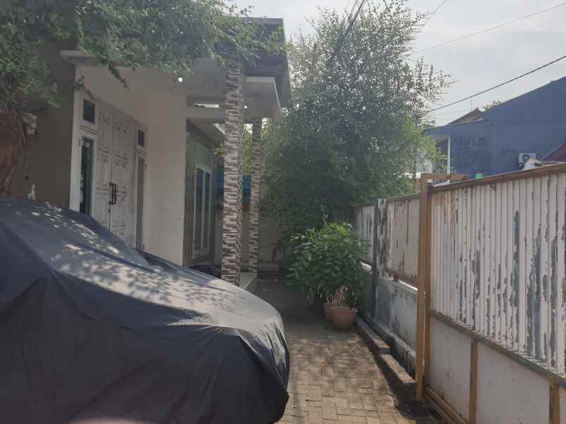 dijual rumah di jalan margoutomo pasuruan kota jatim