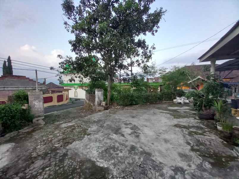 dijual rumah di kawasan vila kota batu