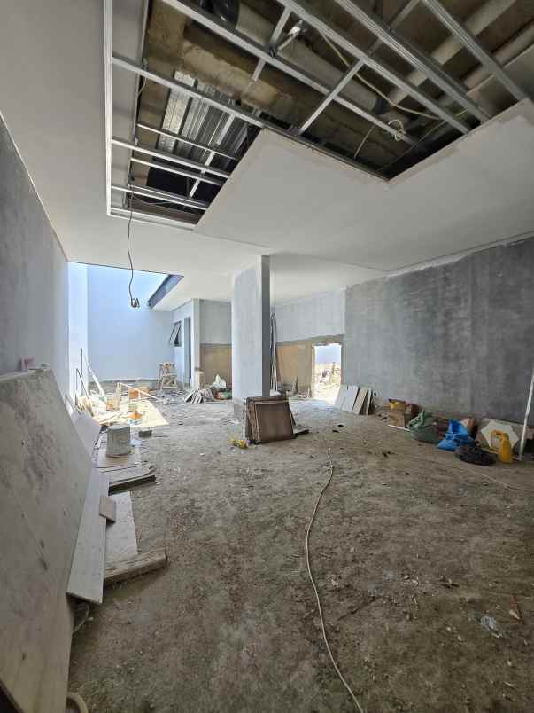 dijual rumah duren sawit jakarta timur