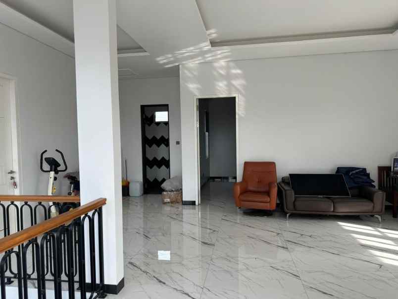 dijual rumah duta bintaro kunciran
