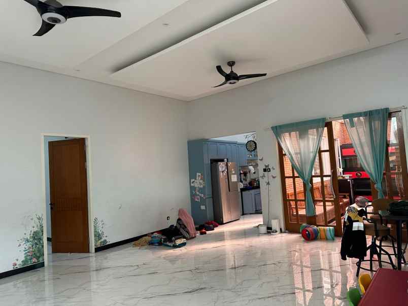 dijual rumah duta bintaro kunciran