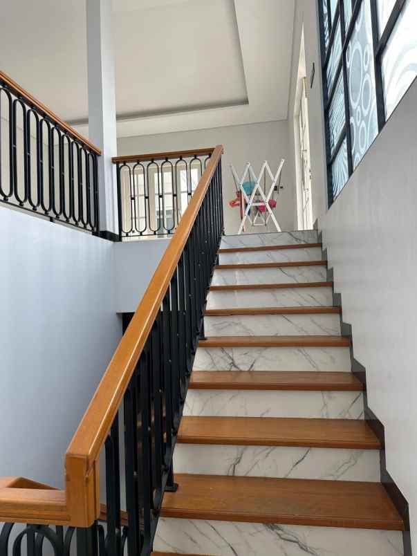 dijual rumah duta bintaro kunciran