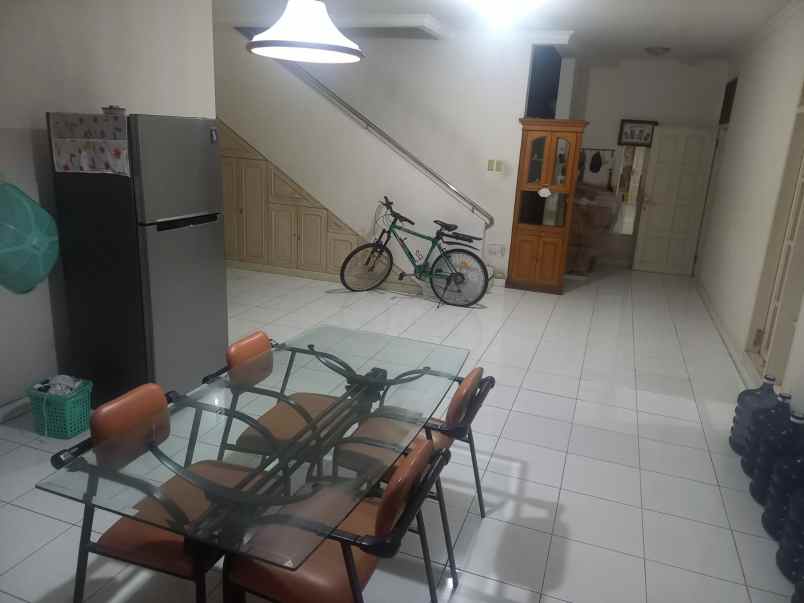 dijual rumah gading nirwana kelapa gading