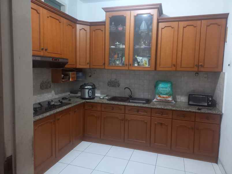 dijual rumah gading nirwana kelapa gading