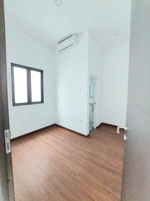 dijual rumah graha bintaro jaya