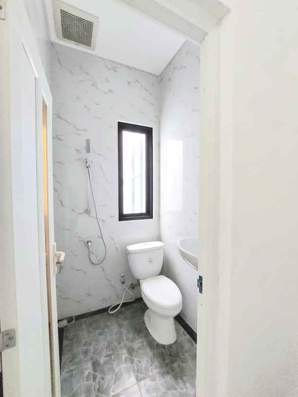 dijual rumah graha bintaro jaya