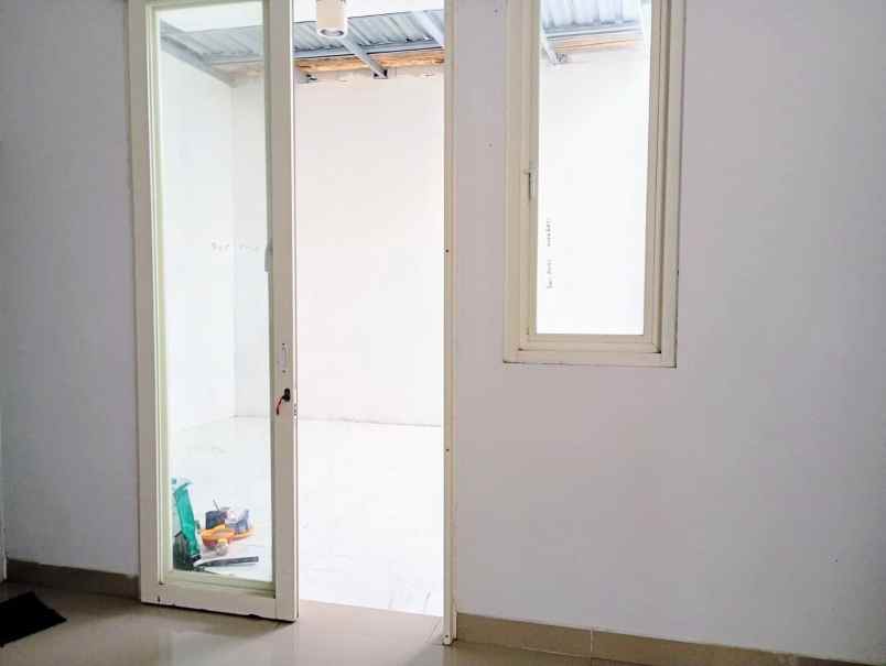 dijual rumah grand salt village