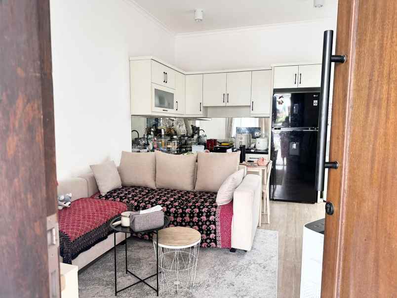 dijual rumah green lovina residence gandul