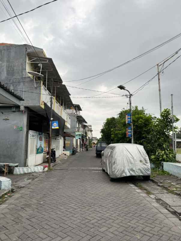 dijual rumah gubeng kalibokor