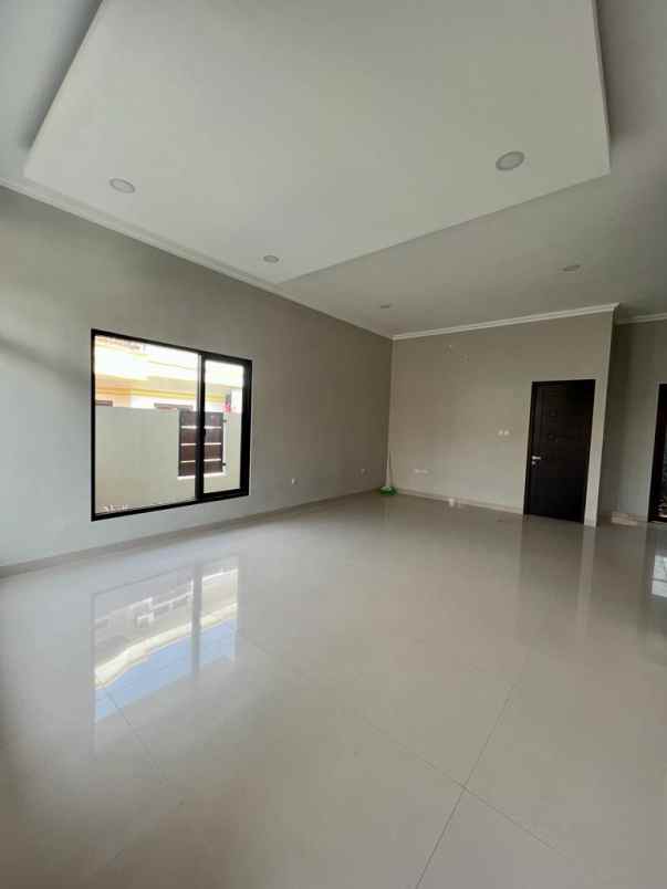 dijual rumah hook baru di duren sawit
