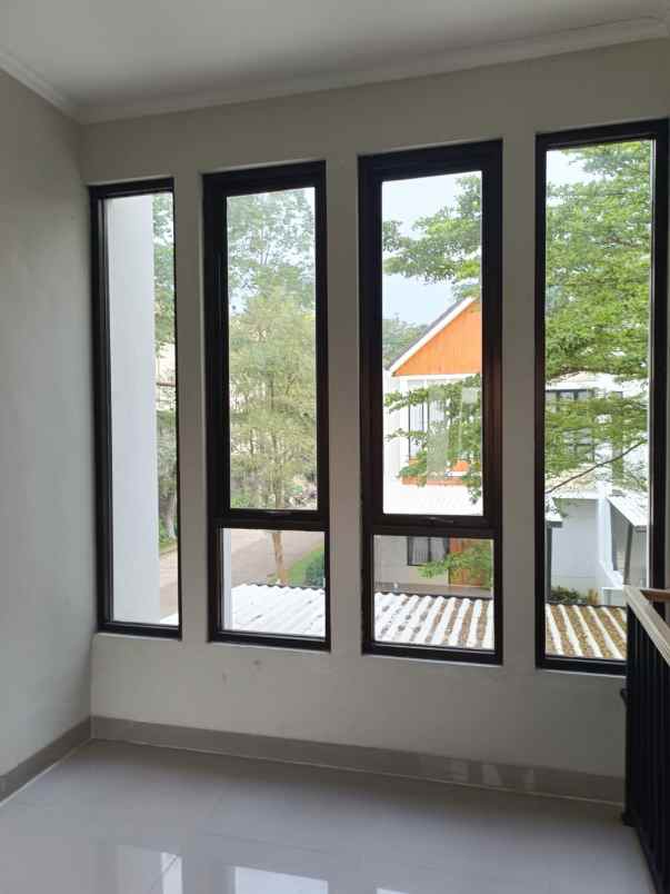 dijual rumah hook metland transyogi