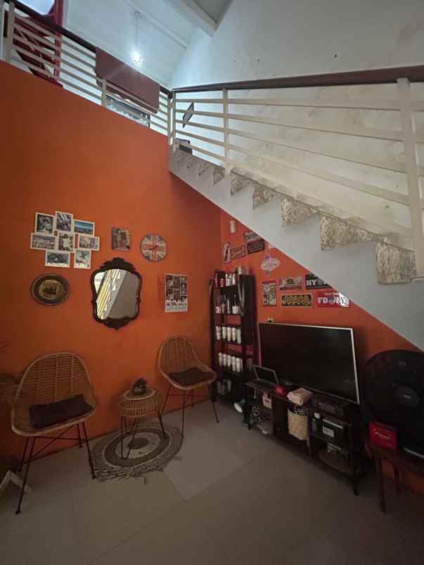 dijual rumah howitzer raya 12