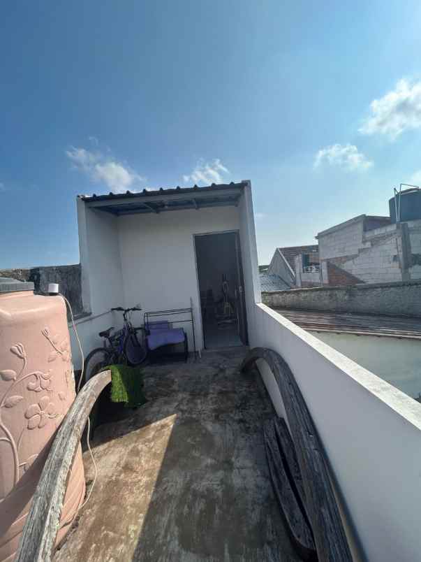 dijual rumah howitzer raya 12