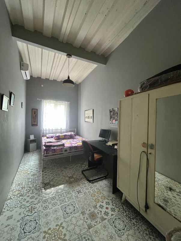 dijual rumah howitzer raya 12