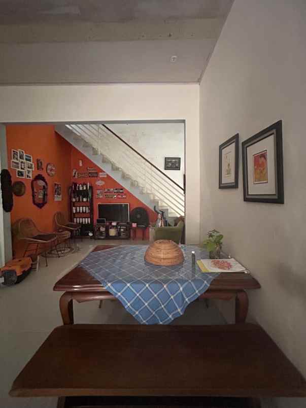 dijual rumah howitzer raya 12