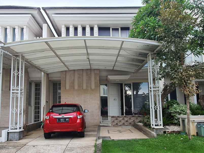dijual rumah imperial beach pakuwon city