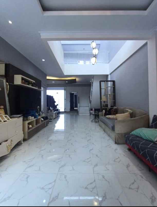 dijual rumah jagakarsa raya