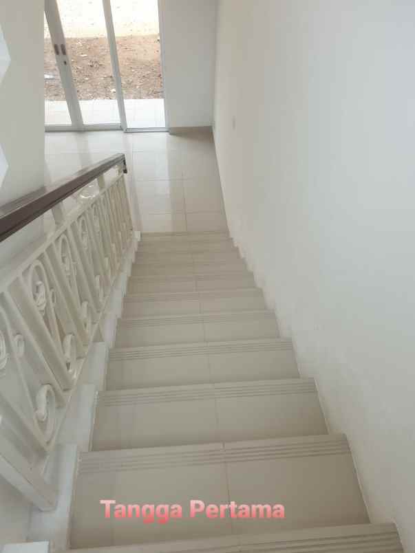 dijual rumah jakarta garden city jgc cakung