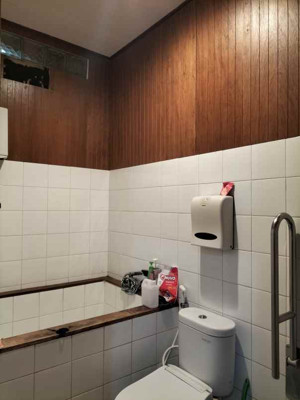 dijual rumah jalan budi