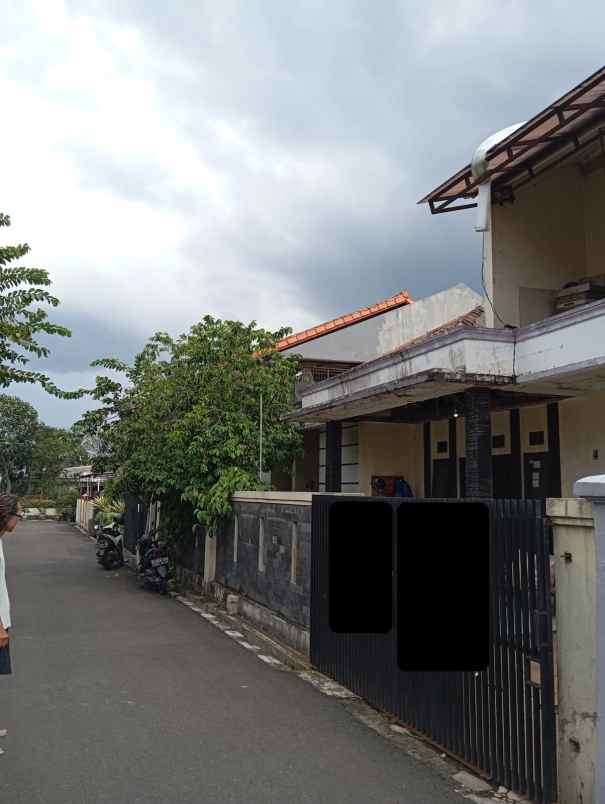 dijual rumah jalan cihanjuang