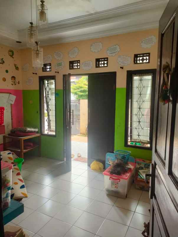 dijual rumah jalan cihanjuang