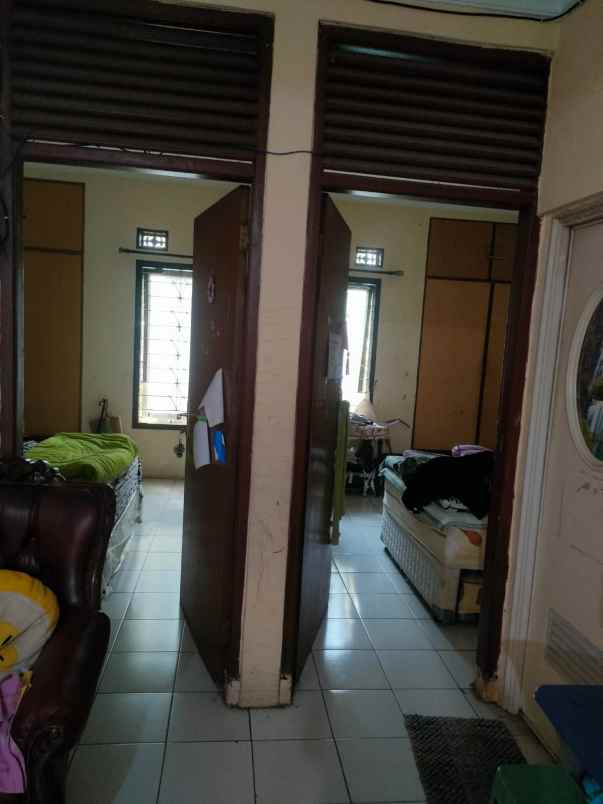 dijual rumah jalan cihanjuang