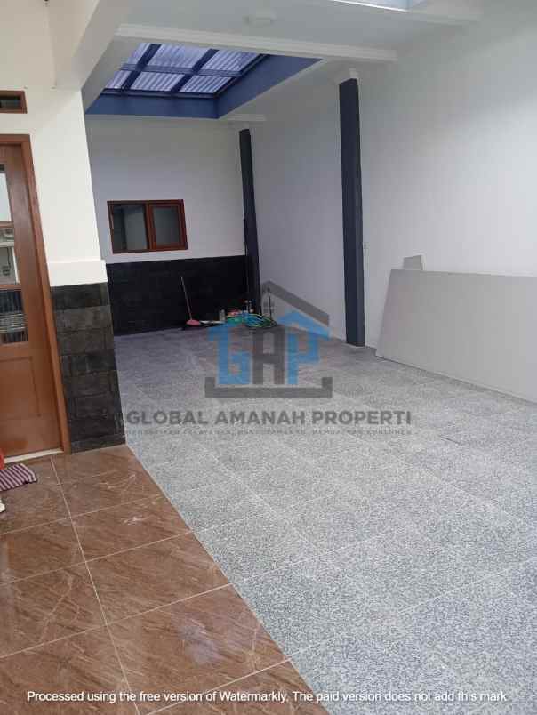 dijual rumah jalan cihanjuang