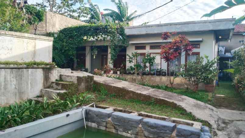 dijual rumah jalan ciumbuleuit kota bandung