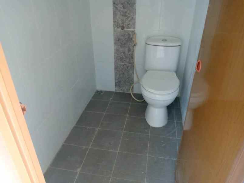 dijual rumah jalan gunung sari krajan