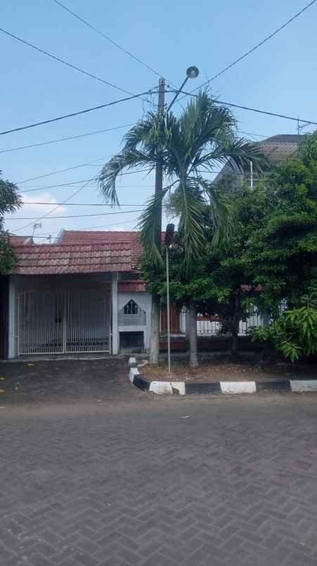 dijual rumah jalan jajar tunggal
