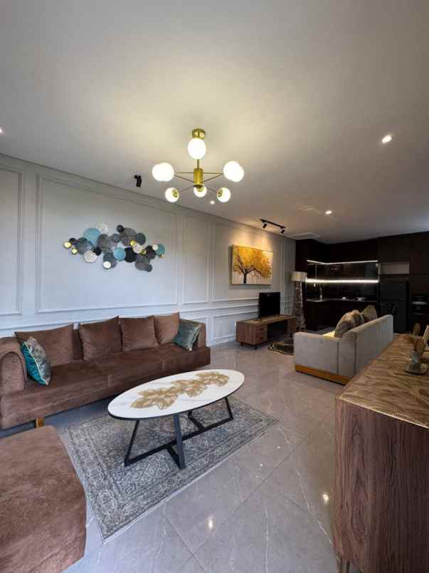 dijual rumah jalan kapten haryadi