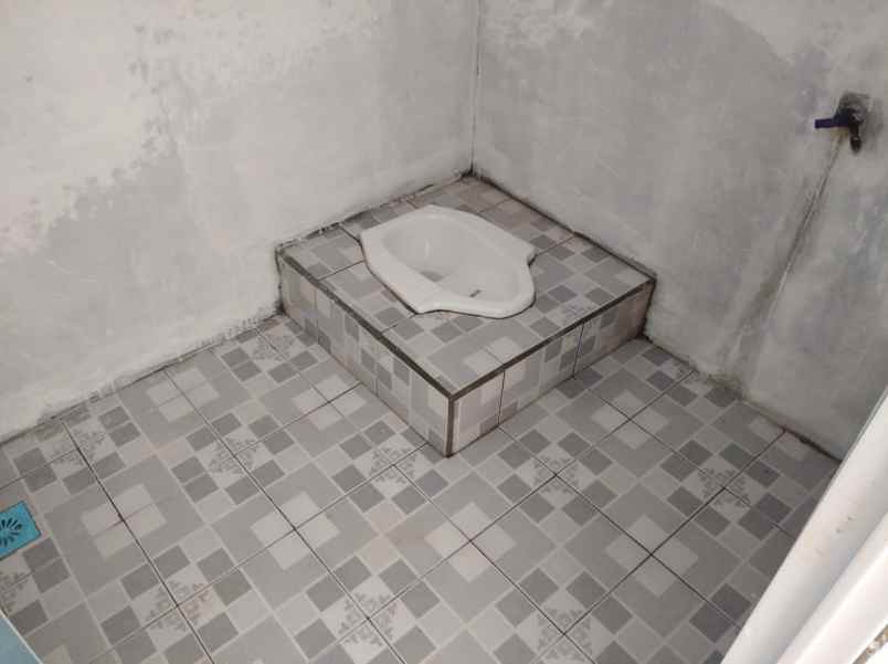 dijual rumah jalan merapi perumahan