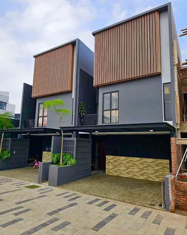 dijual rumah jalan raya pondok cabe