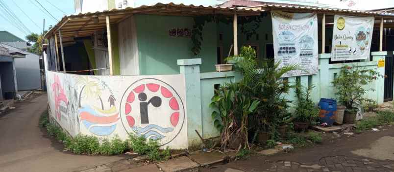 dijual rumah jalan roda hias
