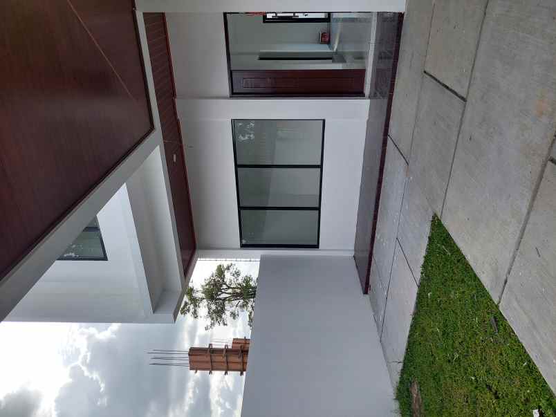 dijual rumah jalan soekarno hatta pekanbaru