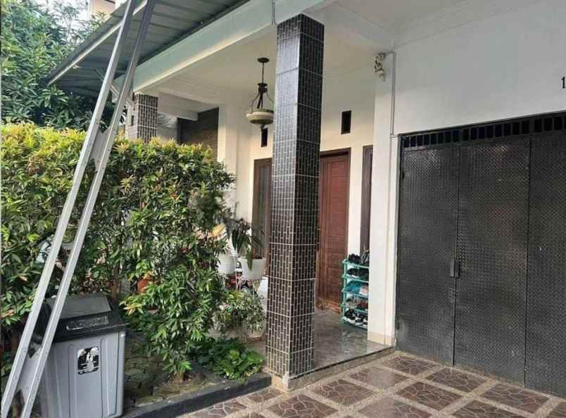 dijual rumah jatiwaringin bekasi