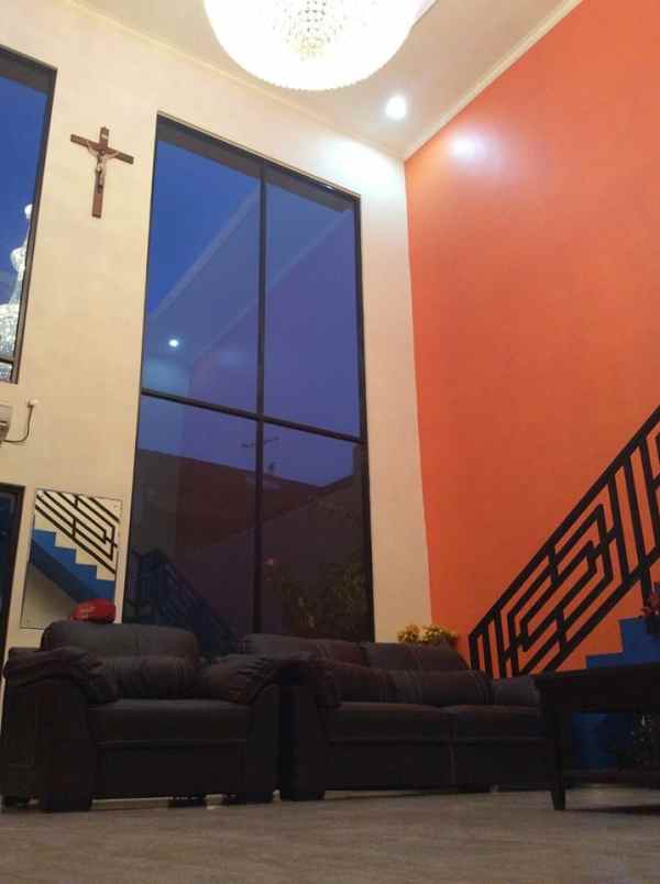 dijual rumah jl almadinah jaticempaka