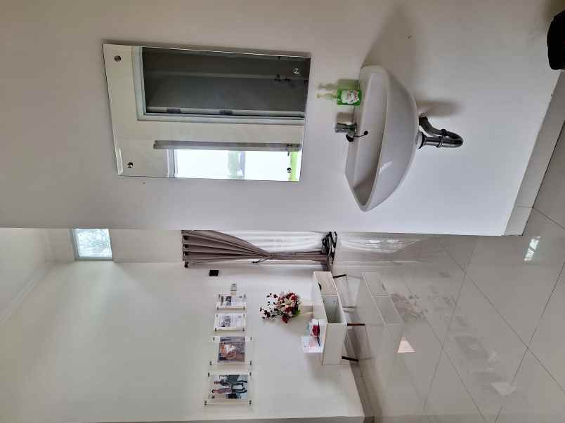 dijual rumah jl candi kalasan