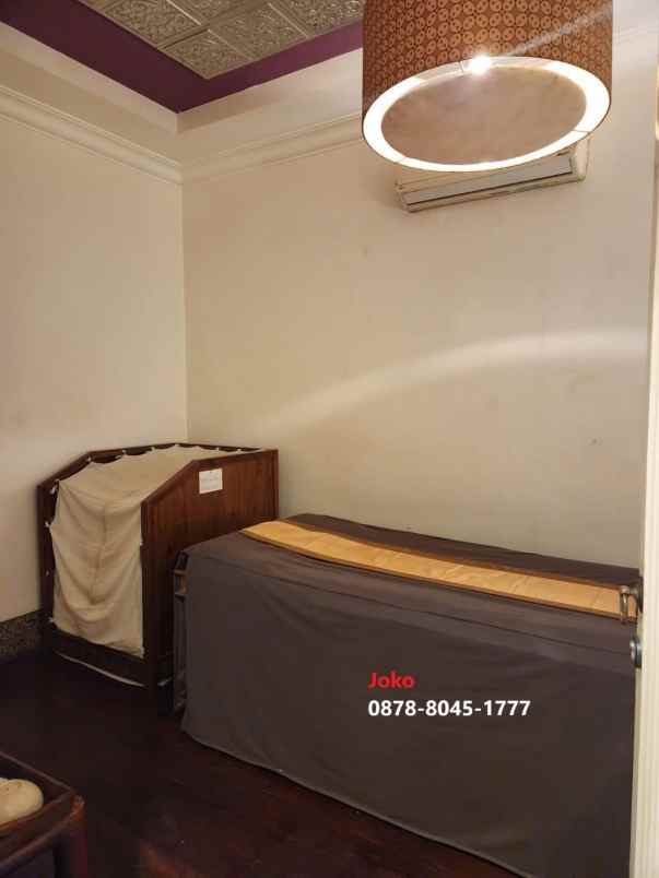 dijual rumah jl cikini raya