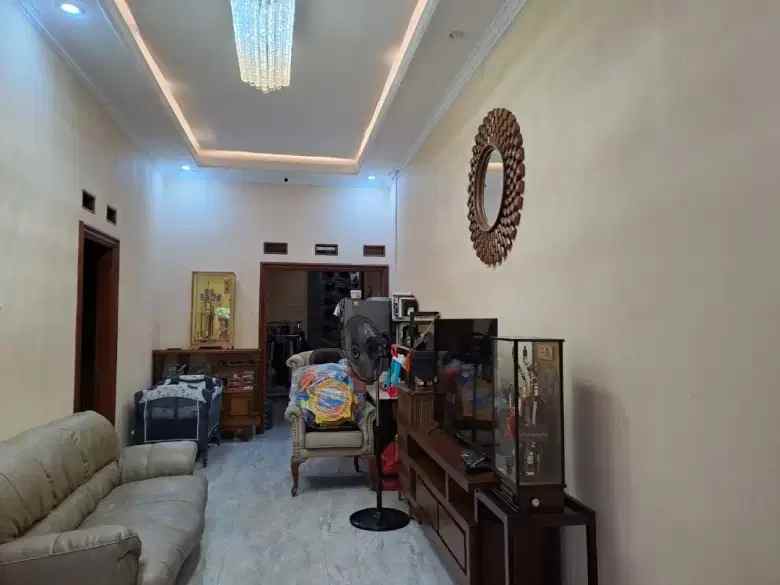 dijual rumah jl duren sawit baru