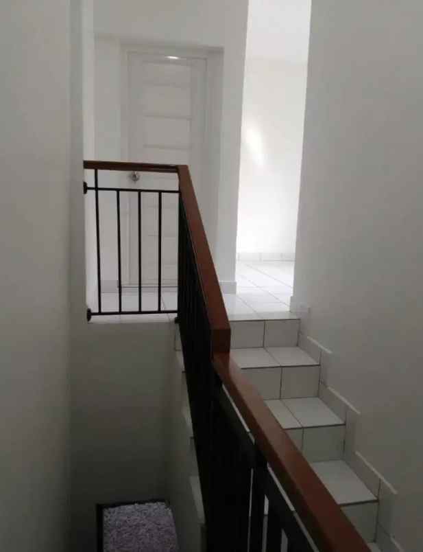 dijual rumah jl duren sawit baru