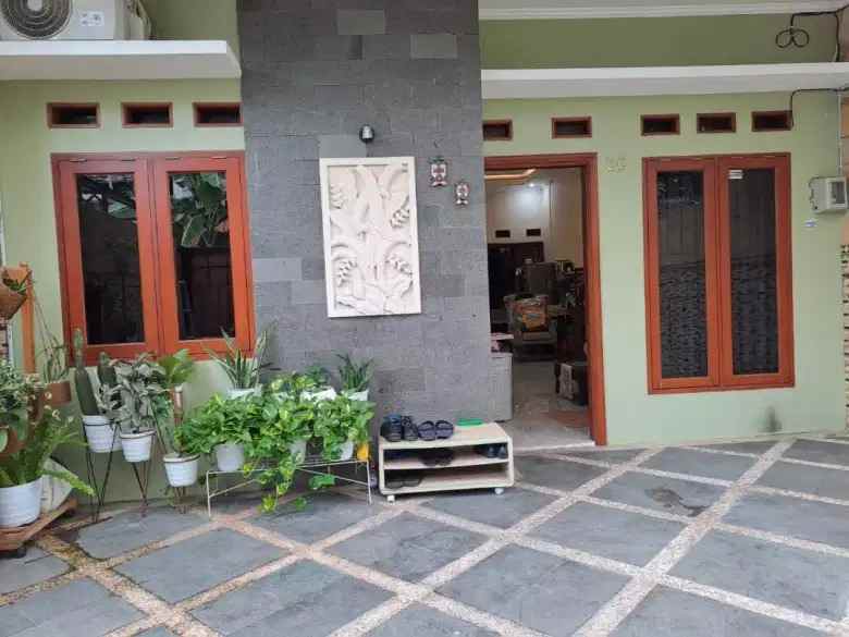 dijual rumah jl duren sawit baru